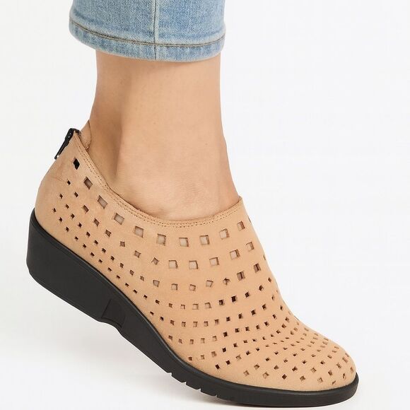 Walking Co Italy Perforated Nubuck Leather Tan Wedge Shoes Zip Back Women 10 - Picture 1 of 8